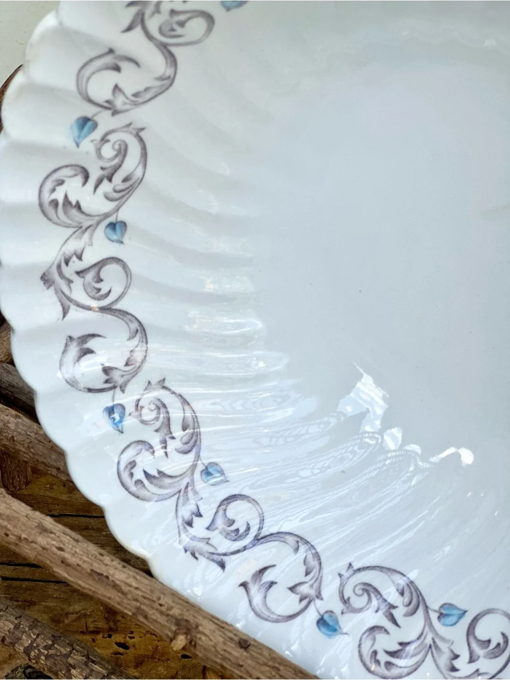 Johnson Bros Encore 8.25” Vegetable Serving Bowl Blue Scroll Ironstone England